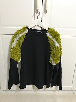 Zara sweatshirt