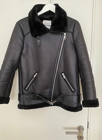 Zara suni kürklü biker mont