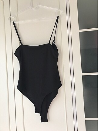 Siyah bodysuit