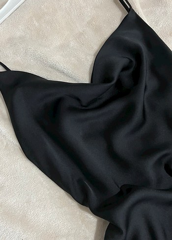 Siyah Saten İnce Askılı Midi Elbise - Görsel 4