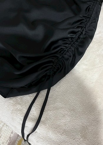 Siyah Saten İnce Askılı Midi Elbise - Görsel 6