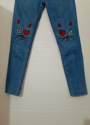 Kedi Desenli Kot Pantolon 