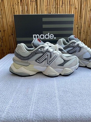 New Balance 9060 GRY