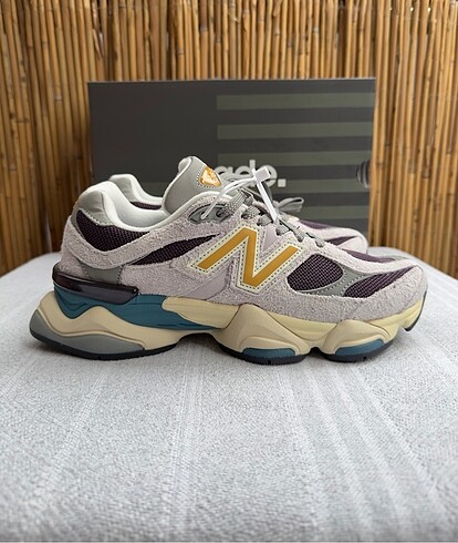 New Balance 9060 Taro Plum Brown