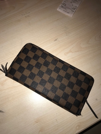 Replica louis vuitton cuzdan 