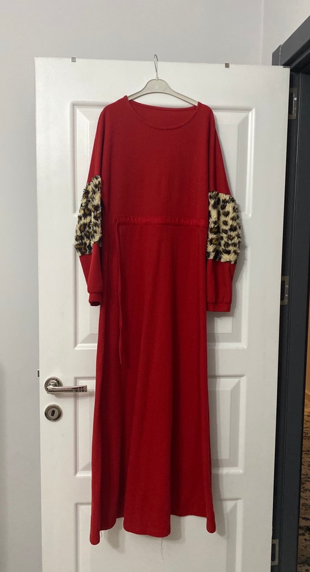 Kırmızı Uzun Kollu Kadın Uzun Elbise - Görsel 2