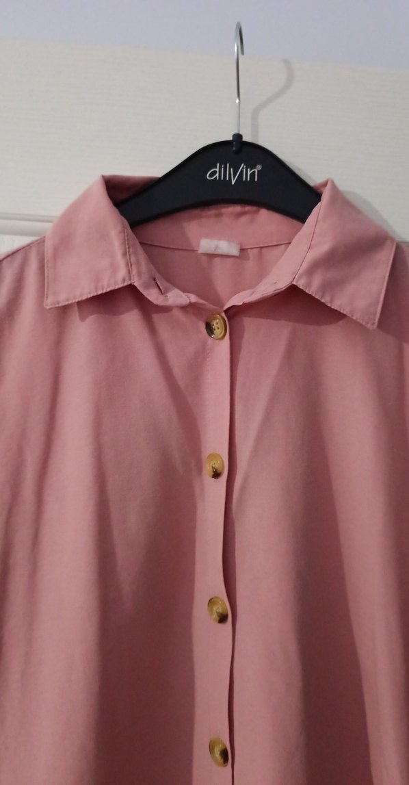 Pembe Uzun Kollu Düğmeli Kadın Tunik - Görsel 4