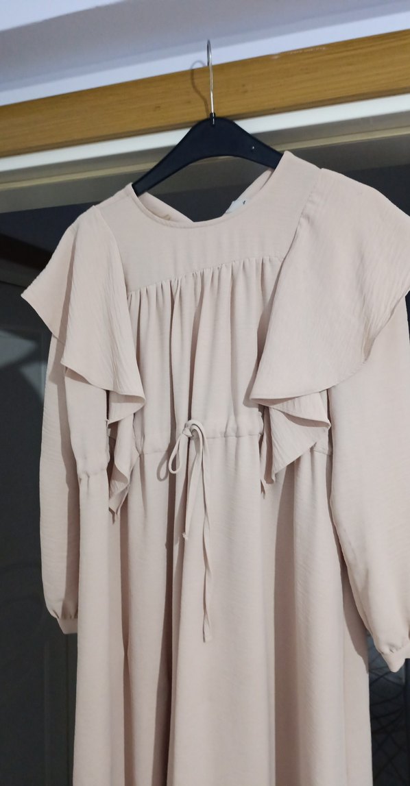 Bej Uzun Kollu Fırfırlı Uzun tunik - Görsel 3