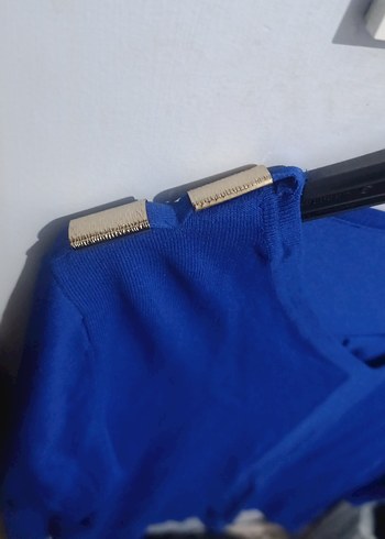 Düğmeli Mavi V Yaka Uzun Kollu Kadın Bluz - Görsel 4