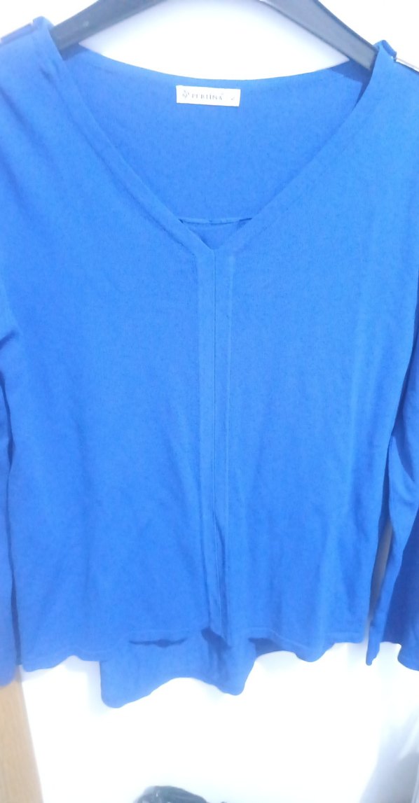 Düğmeli Mavi V Yaka Uzun Kollu Kadın Bluz - Görsel 2