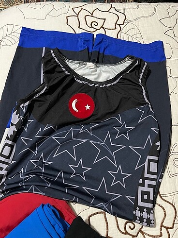 m Beden çeşitli Renk Güreş mayosu