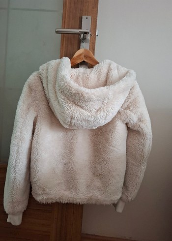 Beyaz Peluş Kapüşonlu Kadın Ceket - Görsel 4
