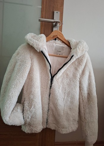 Beyaz Peluş Kapüşonlu Kadın Ceket - Görsel 3