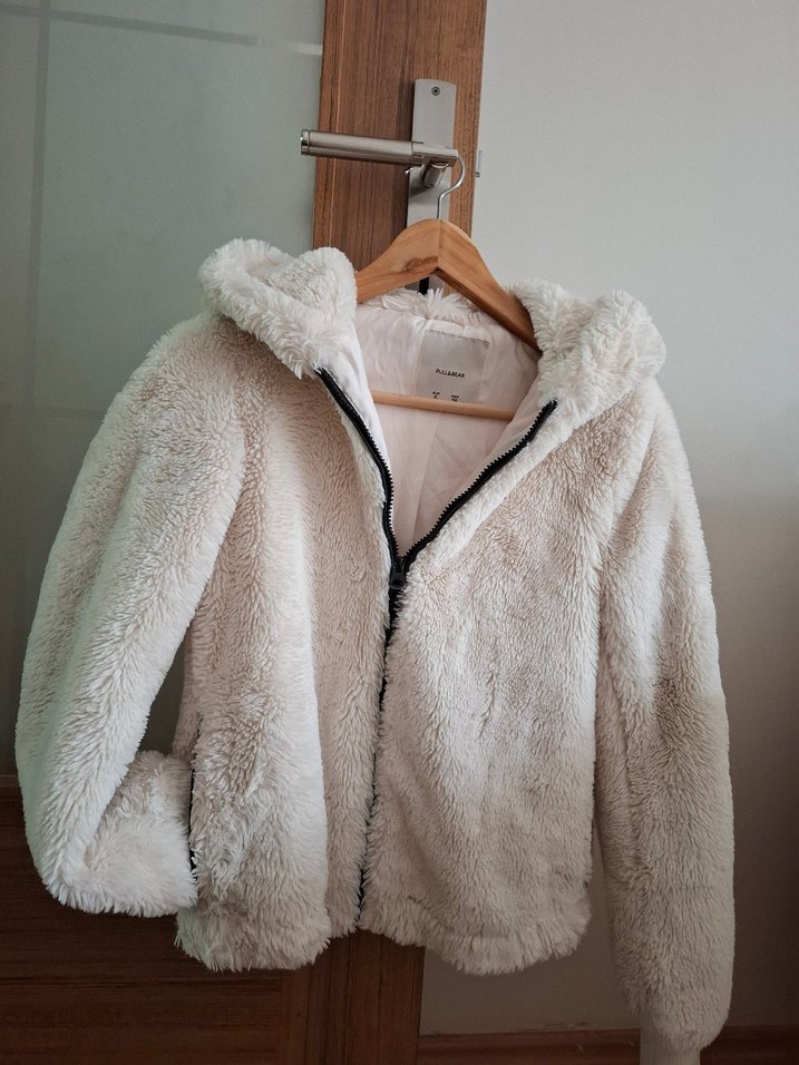 Beyaz Peluş Kapüşonlu Kadın Ceket - Görsel 3