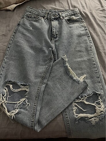 Mom Jean