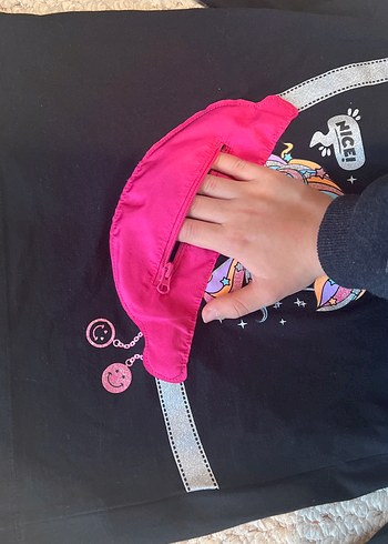 Renkli Pembe Fermuarlı çantalı tişört - Görsel 2