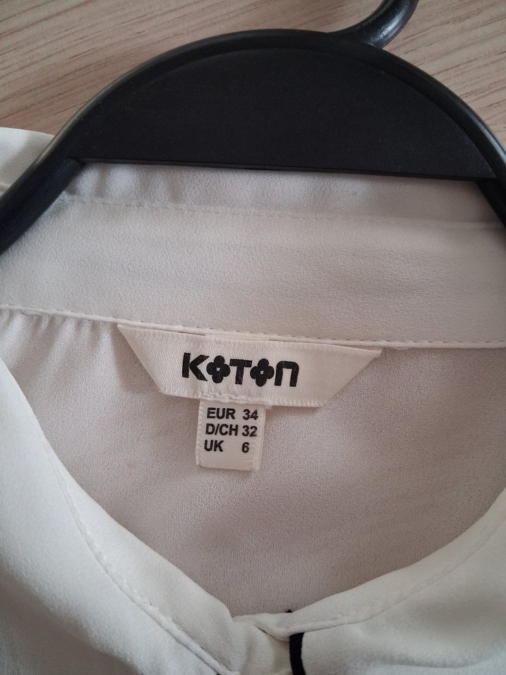 Gri Kenarlı Beyaz Düğmeli Kadın Gömlek - Görsel 5