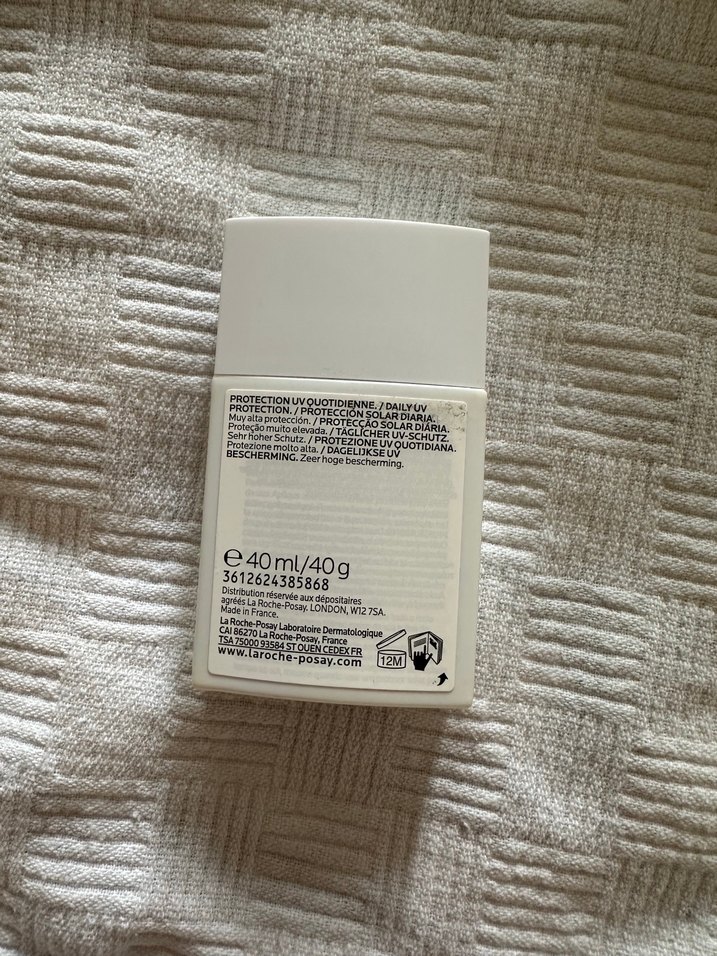 La Roche-Posay Anthelios UV SPF 50 Güneş Koruyucu - Görsel 2