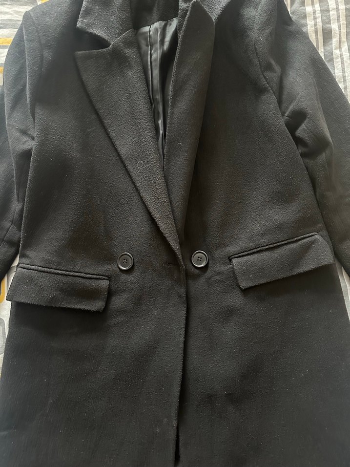 Düğmeli Siyah Uzun Kaban - Görsel 2