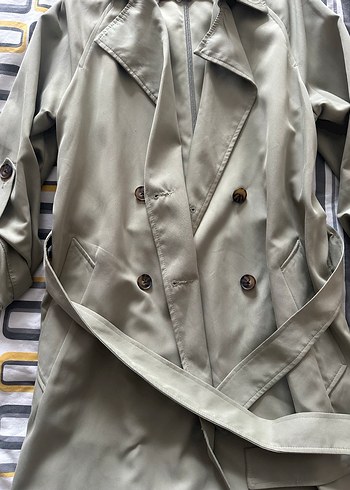 Yeşil Uzun Kadın Trençkot Düğmeli ve Kuşaklı - Görsel 2