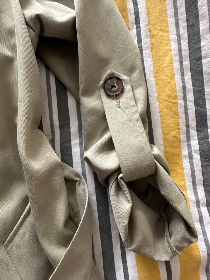 Yeşil Uzun Kadın Trençkot Düğmeli ve Kuşaklı - Görsel 4