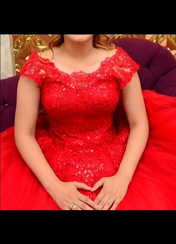l Beden kırmızı Renk Kına elbisesi