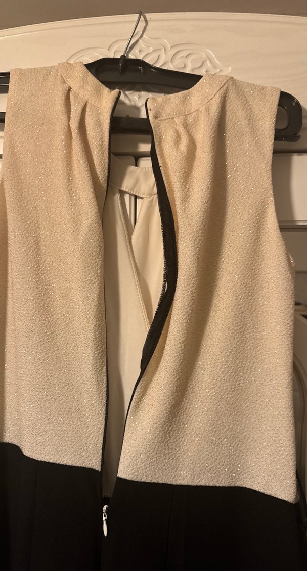 Bej Siyah V Yaka Kemerli Kadın Tulum - Görsel 4