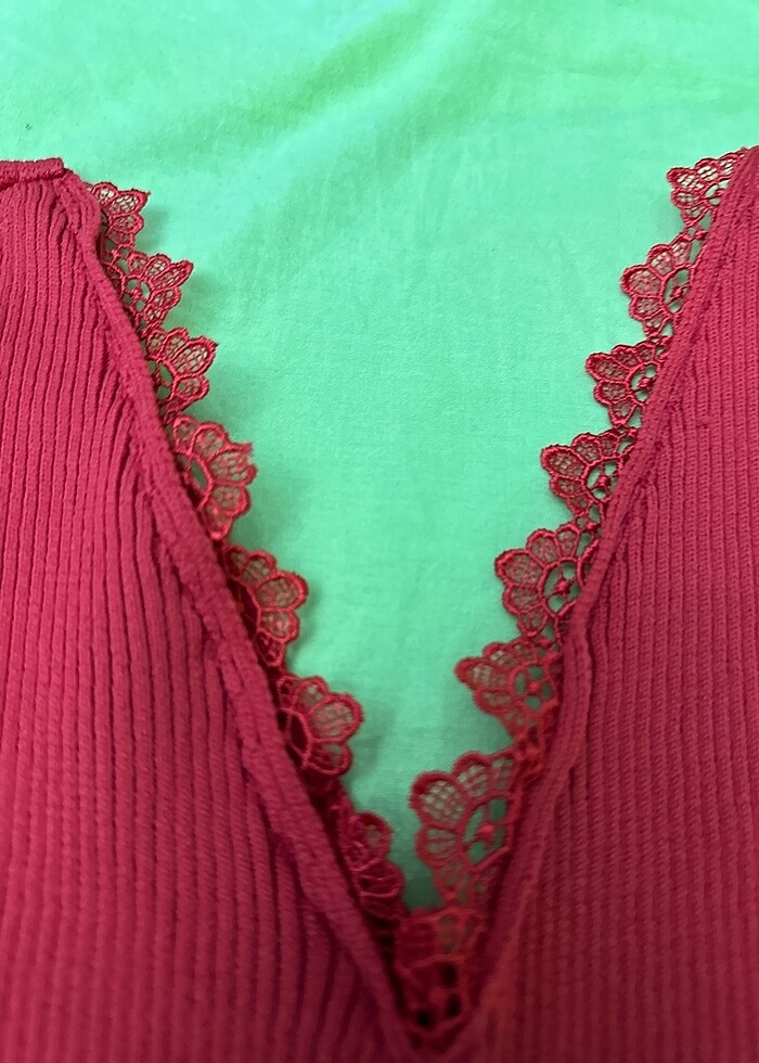 Kırmızı askılı bluz - Görsel 4