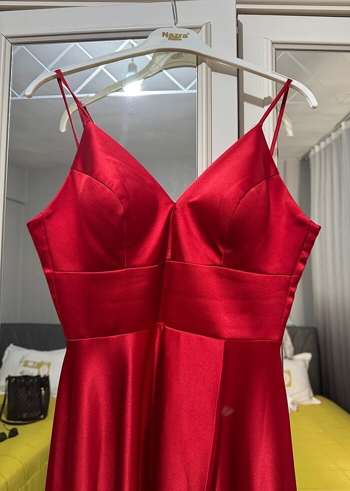 Kırmızı abise elbisesi - Görsel 2