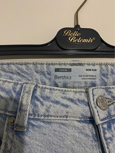 42 Beden Bershka kot mom slim