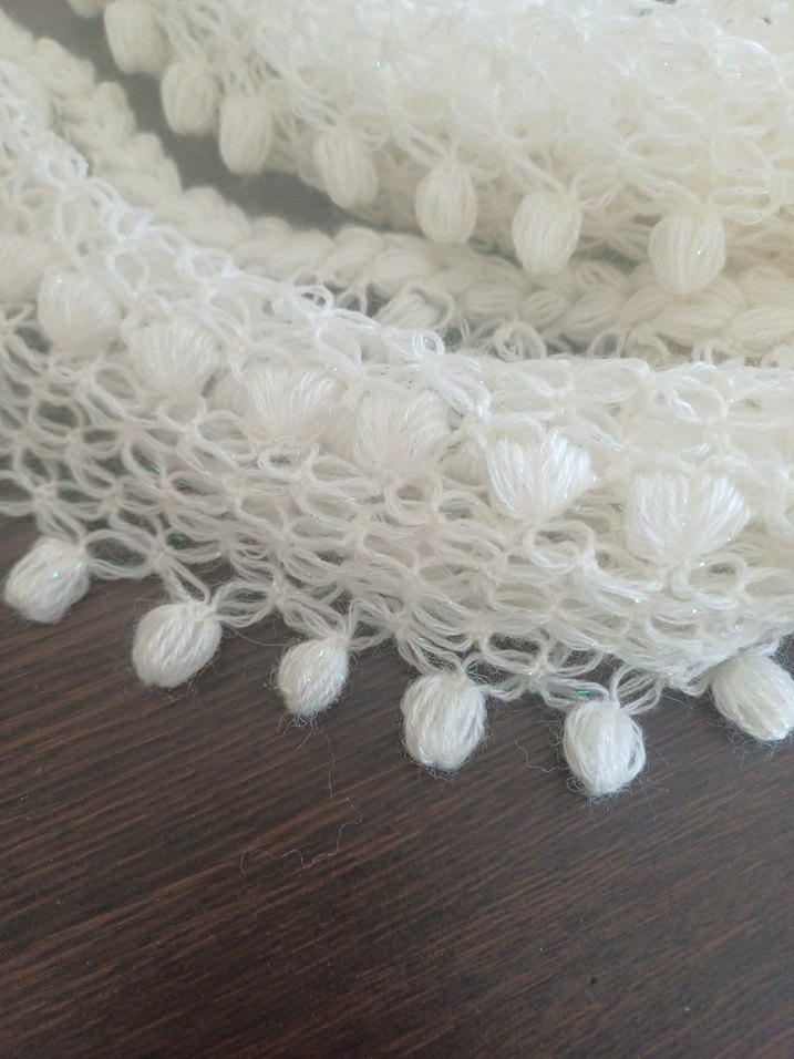 Dantel Detaylı Beyaz Kadın Atkı - Görsel 3