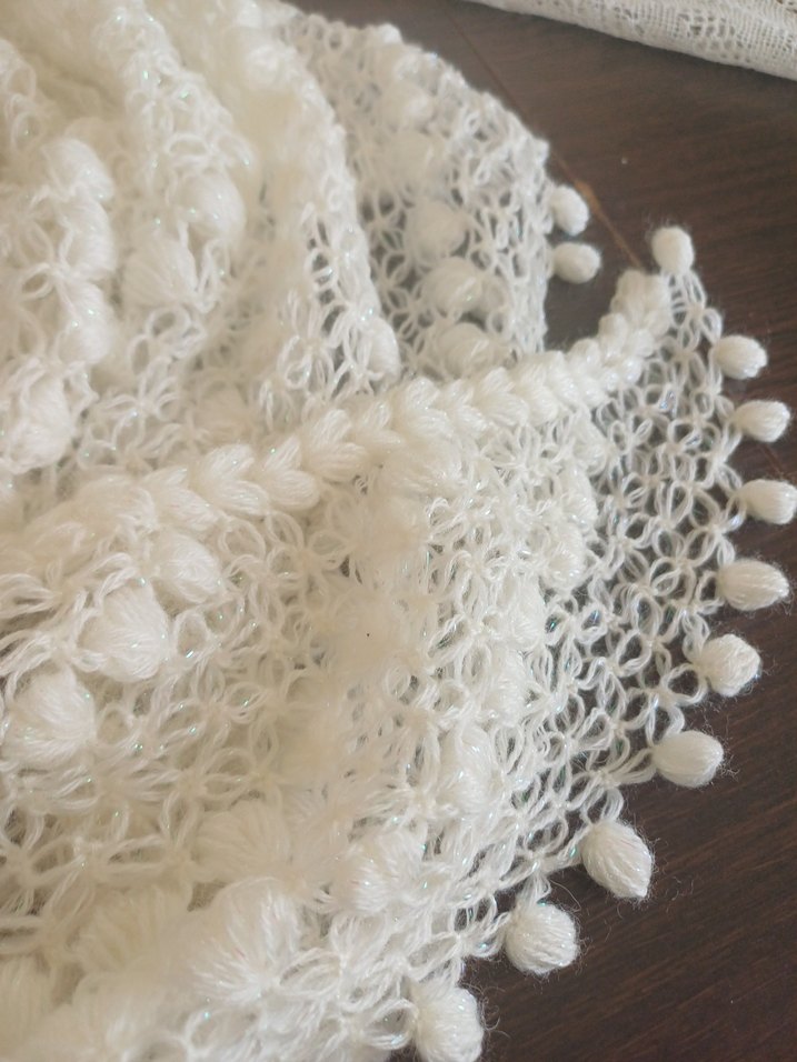 Dantel Detaylı Beyaz Kadın Atkı - Görsel 2