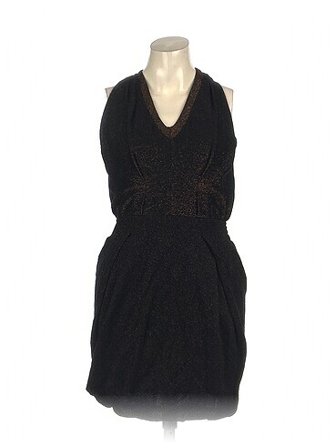 PreLoved Kısa Elbise %70 İndirimli.