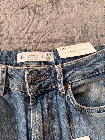36 Beden mavi Renk Stradivarius d98 jean