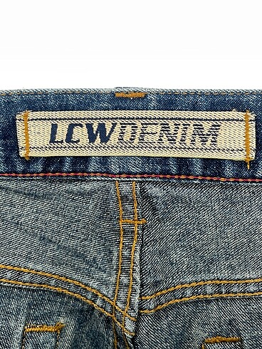 32 Beden mavi Renk LC Waikiki Jean / Kot %70 İndirimli.