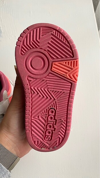 25 Beden beyaz Renk Adidas kız çocuk ayakkabı