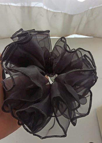 Siyah Gotik Fırfırlı Saç Tokası - Görsel 2