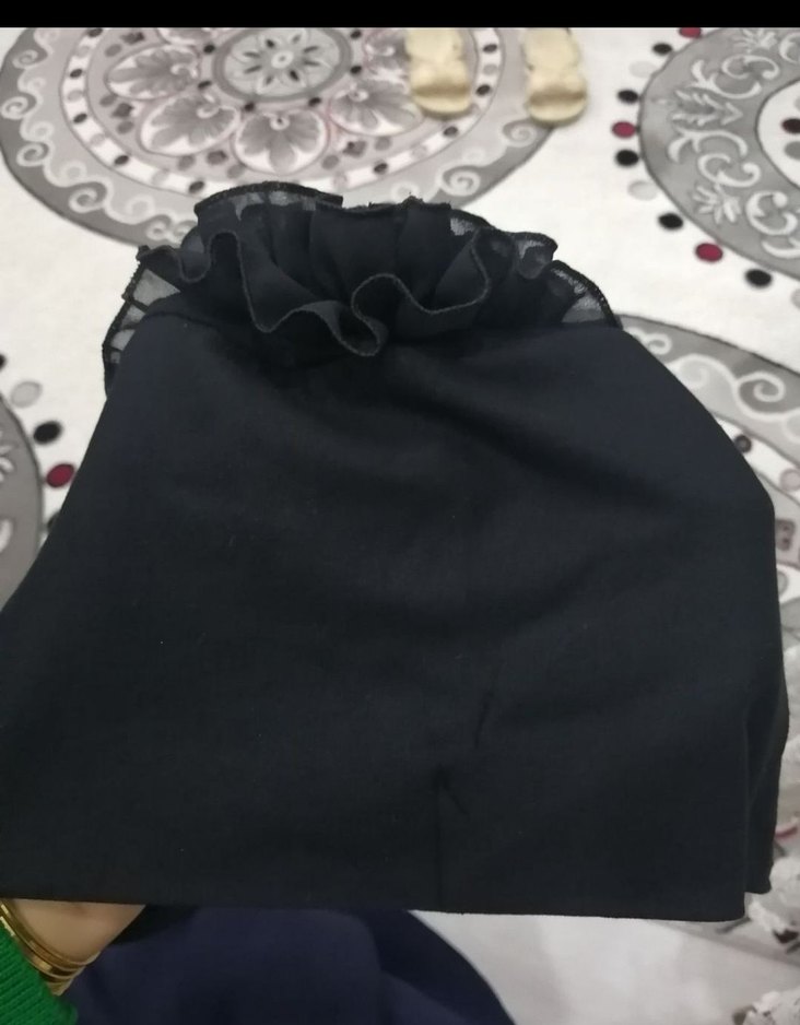 Siyah Fırfırlı dikişsiz bone - Görsel 2