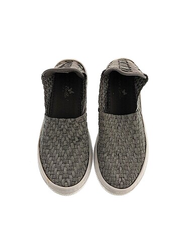 PreLoved Casual Ayakkabı %70 İndirimli.