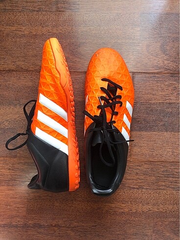 Adidas krampon