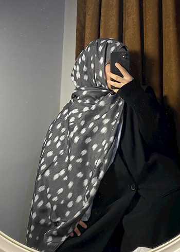 Gri Ceylan desenli Kadın Şal - Görsel 3
