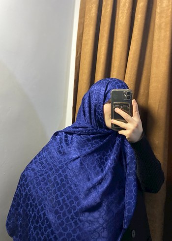 Koyu Mavi İpek Görünümlü Kadın Şal - Görsel 2