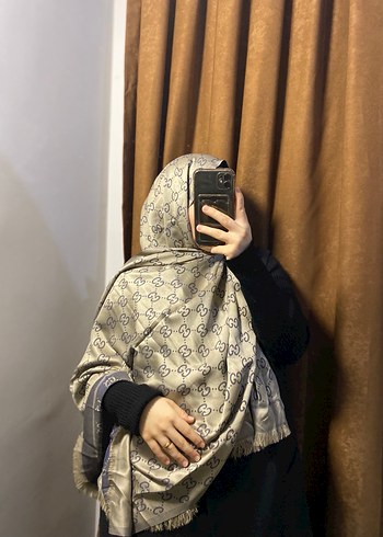 Gri İpek Görünümlü Kadın Şal - Görsel 2