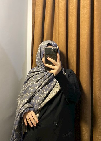 Gri İpek Görünümlü Kadın Şal - Görsel 3