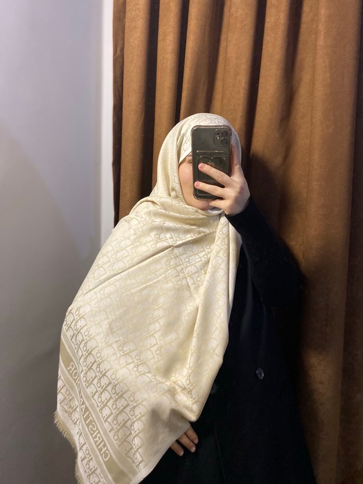 Bej İpek Görünümlü Kadın Şal - Görsel 2