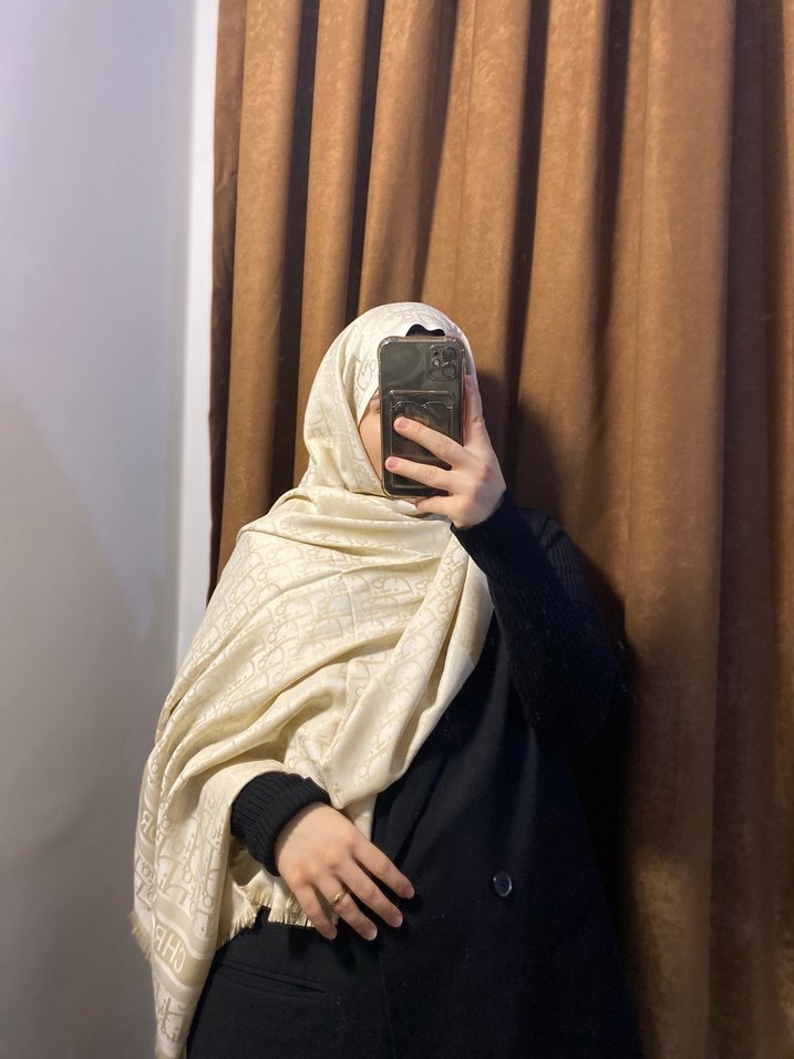 Bej İpek Görünümlü Kadın Şal - Görsel 3