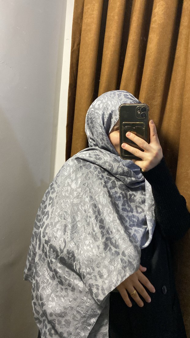 Gri Leopar Desenli Kadın Şal - Görsel 2