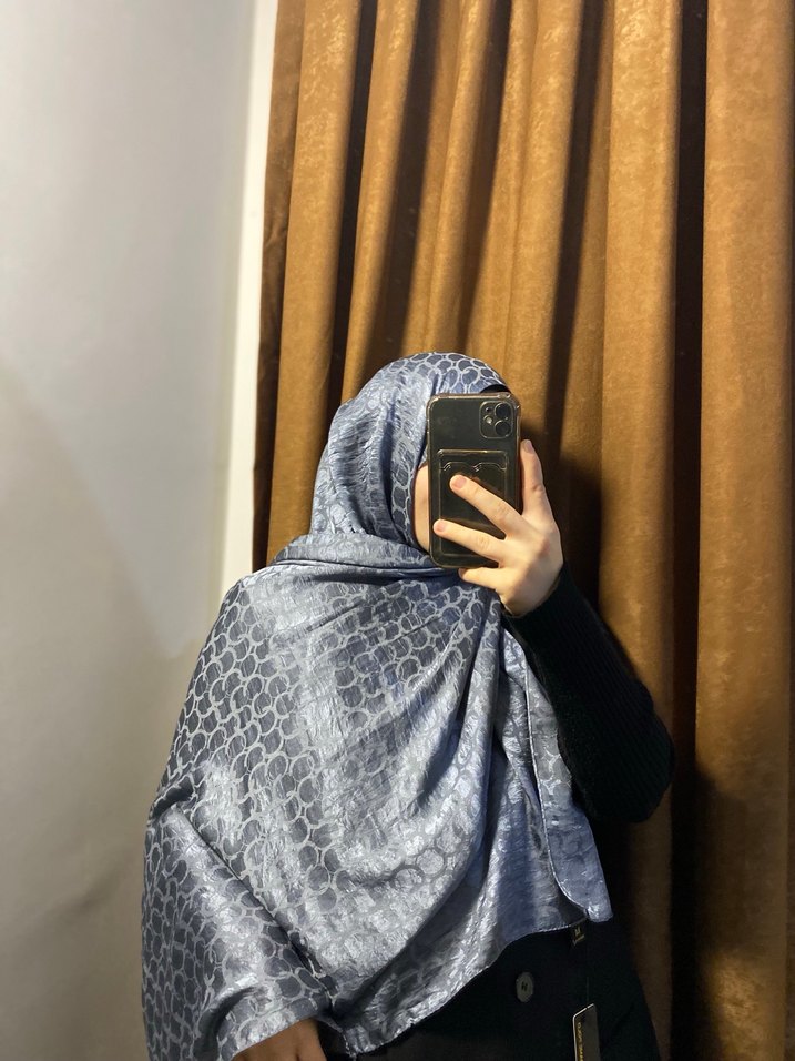 Gri Dökümlü Kadın Şal - Görsel 2