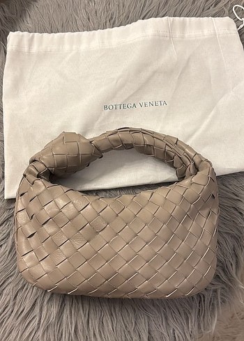 Bottega Veneta