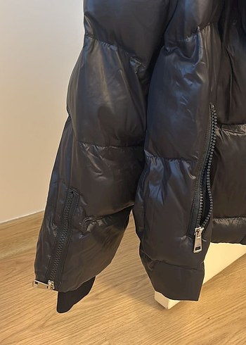 TWİST Siyah Kürklü Kadın mont - Görsel 4